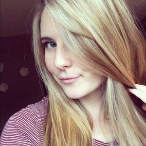 Meet your Posher, Casey